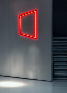 Fiew LichtStruktur aus brüniertem Metall, ein Design von Viktor Heit, für moderne Beleuchtungskonzepte